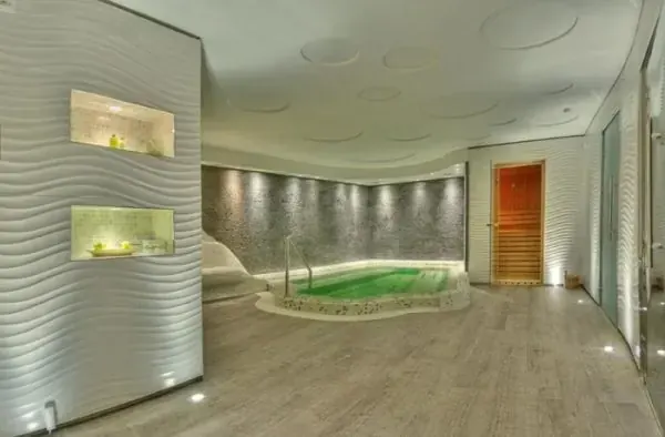 Bazen Hotel Moskva