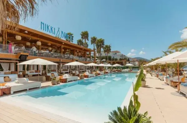 Bazen Nikki Beach Resort