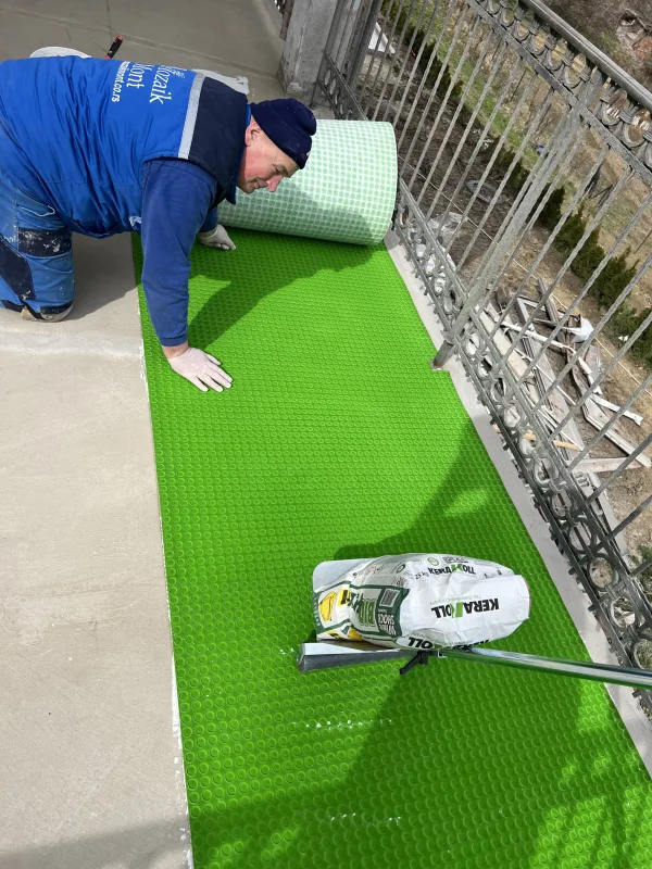 Privatni bazen Zaklopača – postavljanje Green Pro membrane